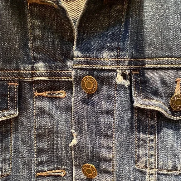 Blue Jean Jacket​​ - Picture 3 of 8